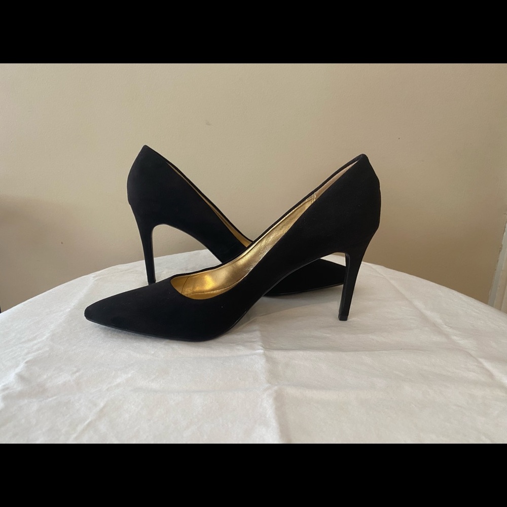 Dress shoes